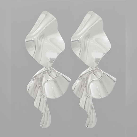 Waved Metal Link Drop Earrings - Picture 2 of 2